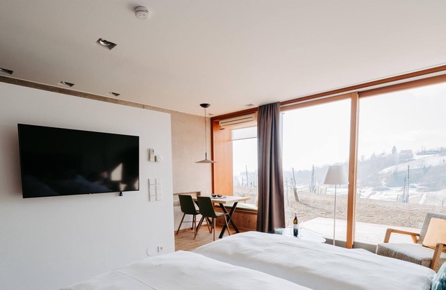 At the location TOP 10, Austria