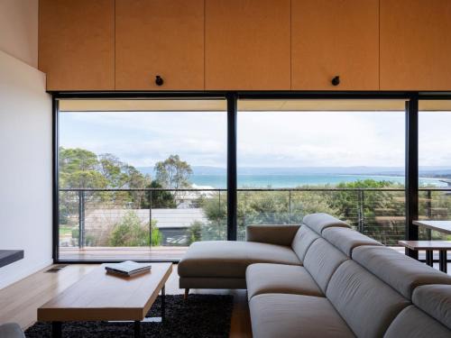 Atelier on Freycinet - Beachside Property