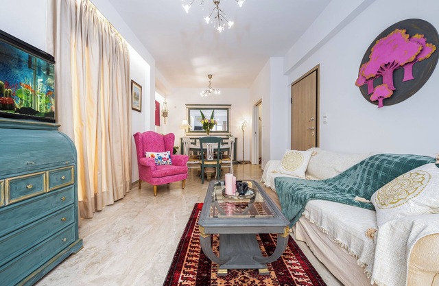 Athenian Oasis Near Athens Metro Mall