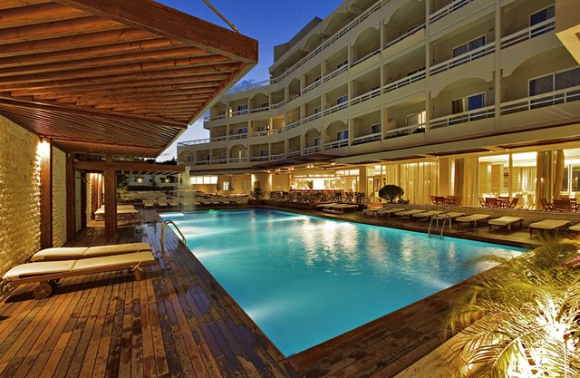Athineon Hotel