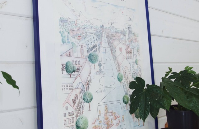 Attractive apartment on the outskirts with good connections to the city and highway.