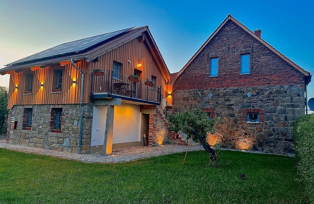 Aubrac Organic Farm Königshainer Berge with Private Garden, Balcony and Wi-Fi