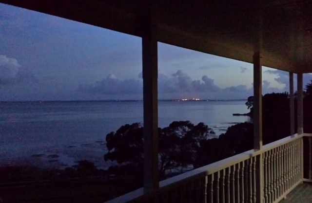 Auckland Beach Retreat