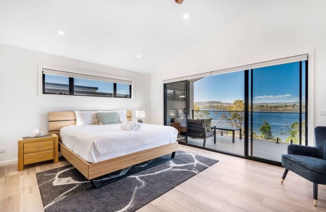 Austins Ferry Haven Modern Waterfront Retreat