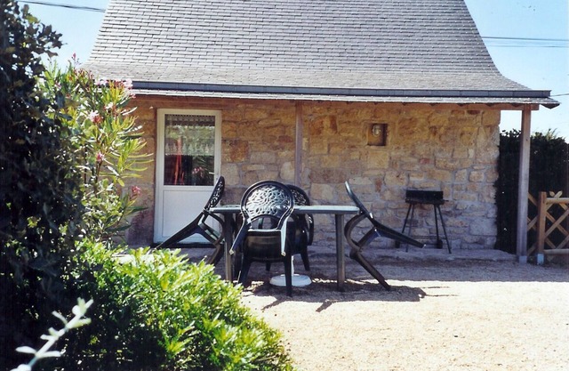 Authentic Breton village and small house by the sea