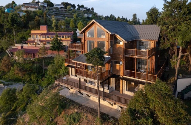 Avalon Cottages Kanatal