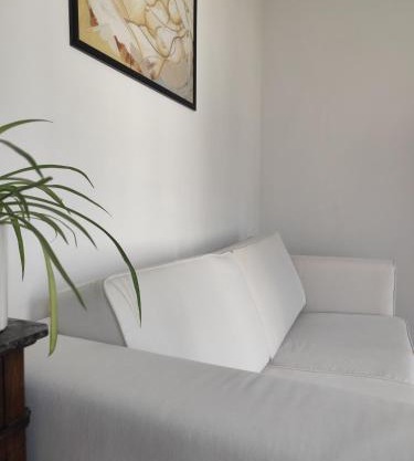 Avea - Accessible Downtown Retreat near Hofgarten