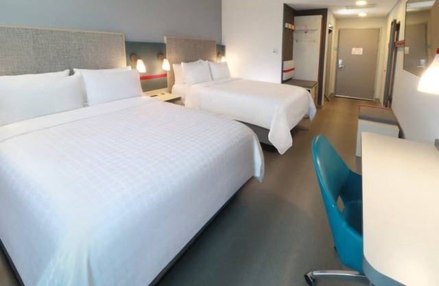 avid hotel Queretaro Centro Sur by IHG