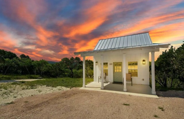 "Avita"- Madrona Ranch -Views for Miles -30 Acres