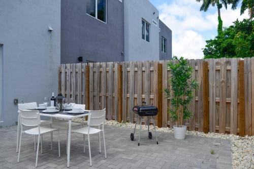 Awesome 3BR Townhouse 15minutes from the Beach