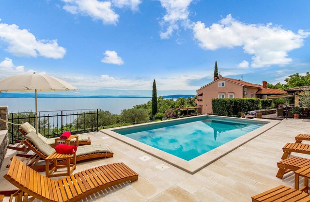 Awesome apartment in Moscenicka Draga