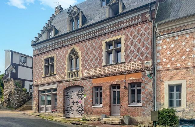 Awesome home in Arques la Bataille
