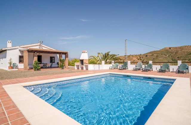 Awesome home in Almachar with WiFi