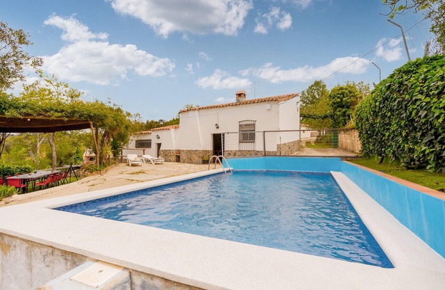 Awesome home in Cortegana with WiFi