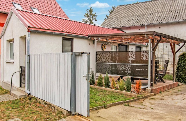 Awesome home in Luckow with WiFi