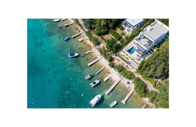 Awesome home in Smrika with sauna