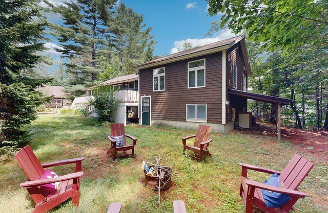 Awesome mountain chalet with a hot tub, fire pit, and room for the whole family