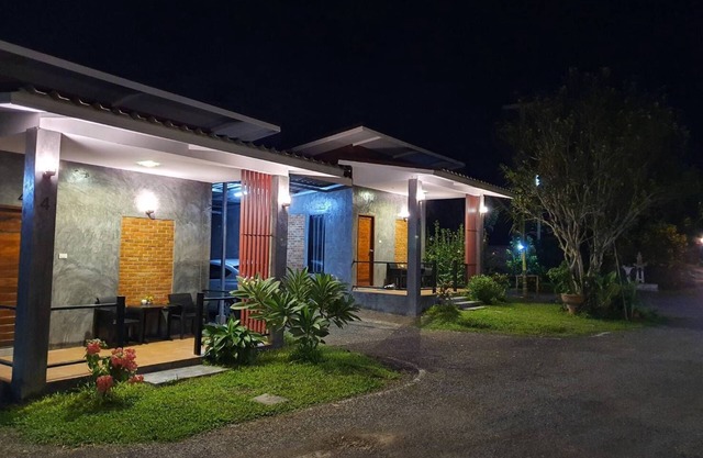 B Tel Chomthong Resort Chiang Mai