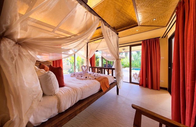 Baan Buaa 3-bed Beachside Villa