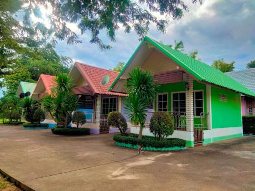 Baansuan Tayay Resort