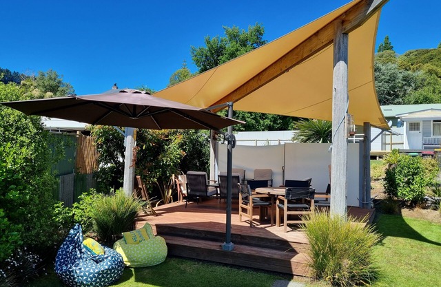 Bach central- 1 Rue Viard, located across from park and beach - Top Location!