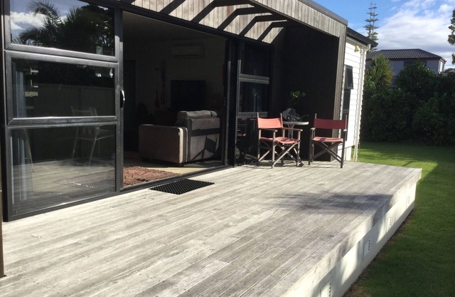 Bach or holiday home, 3 bedrooms, 2 bathrooms (sleeps 6)