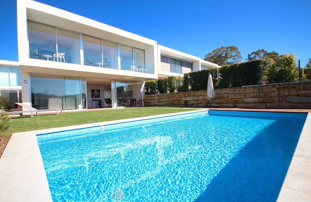 Bacuri White Villa, Lourel, Sintra