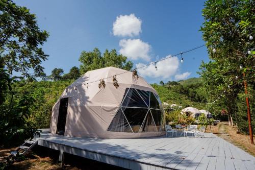 Bai Tu Long Mountain Resort