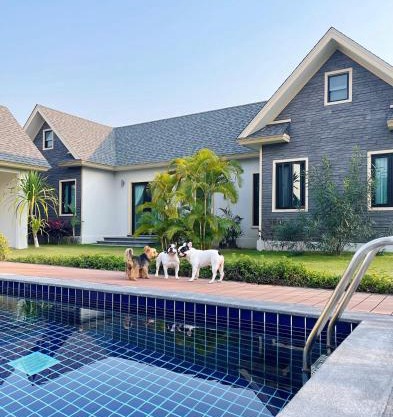 Ban 5 Rai Pool Villa