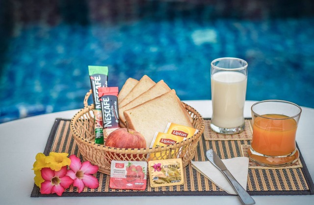 Bangsarin Christina Pool Villa