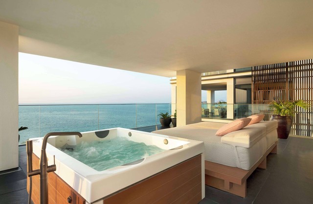 Banyan Tree Dubai at Bluewaters