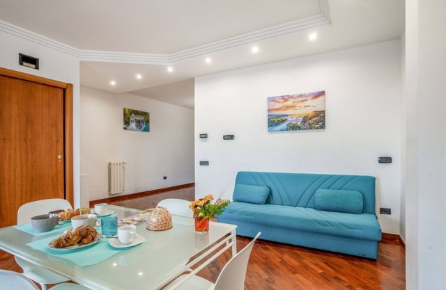 Bari Waterfront Apartment