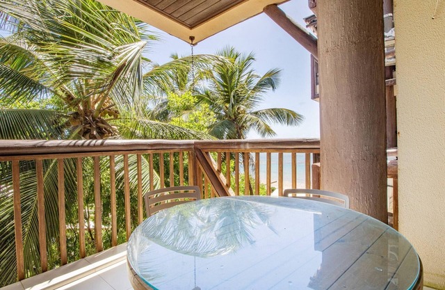 Barra Bali - Condominium Pé na Areia Sea View