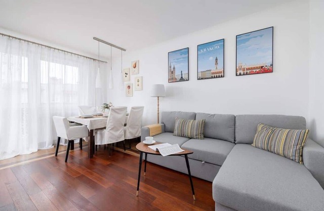Bartla 19D | Spacious Apartment | Parking
