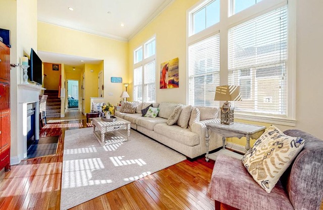 Bayside Resort - 36288 Sunflower Blvd