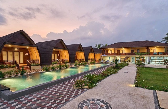 Bayview Beach Resort East Lombok