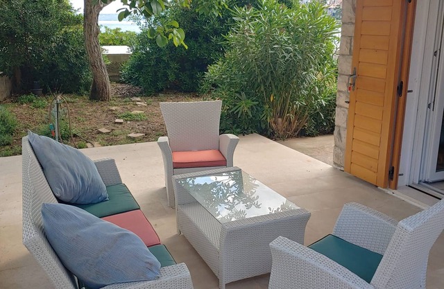 Beach Apartments Šolta - Studio Apartment with Sea View 2