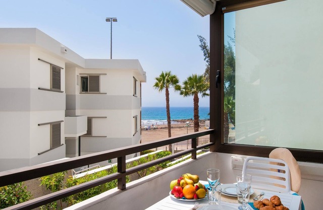 Beachfront Siesta 21 by VillaGranCanaria