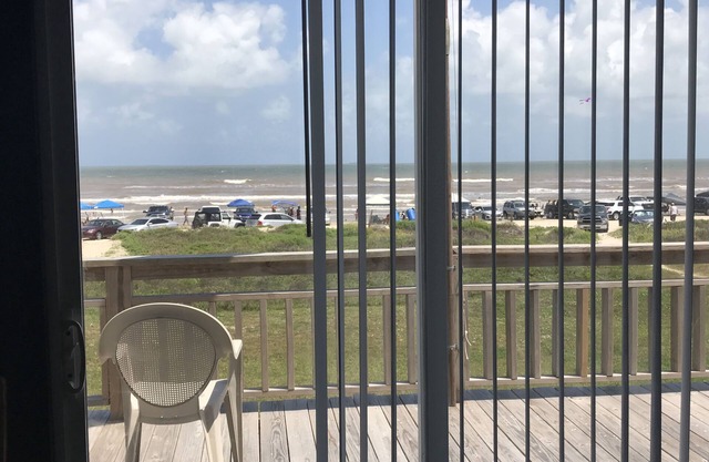 Beach Front Home with Spectacular Views on Middle Beach