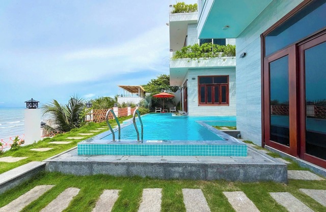 Beach Front Villa – 4BR - Bay View Resort, Mui Ne