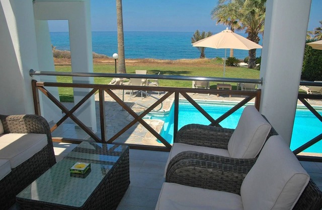 Beach Front! Wonderful Holiday Villa in Kissonerga, Special Offer!