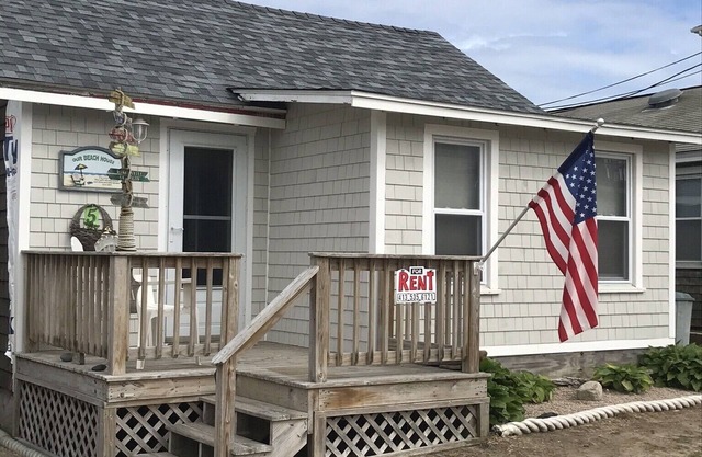 Beach get away, great location!