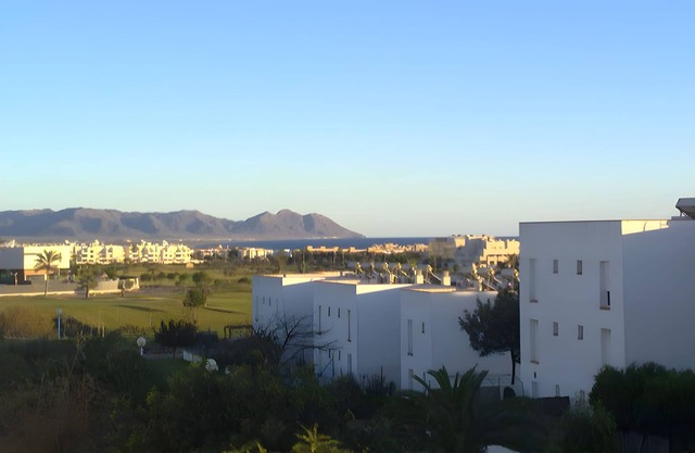 Beach & golf penthouse apartment with AC and WiFi