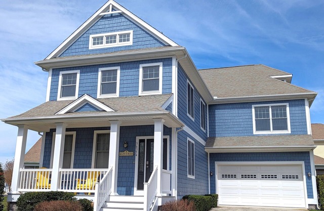 Beach & Golf Vacation at Bayside - Pet Friendly - Indoor & Outdoor Pool