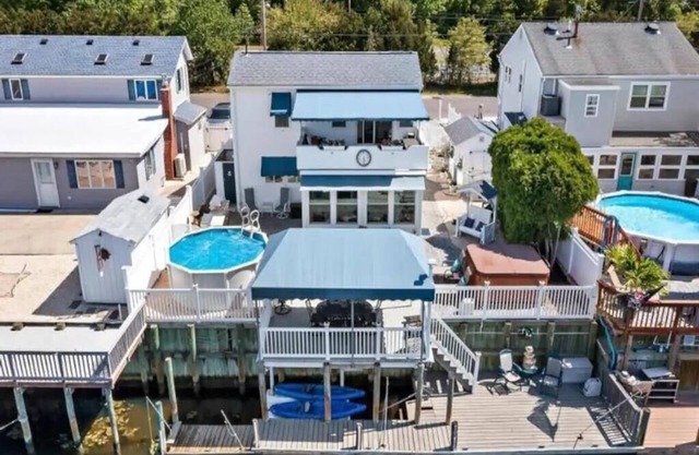 Beach Haven West has IT ALL, Pool, Hot Tub 153554