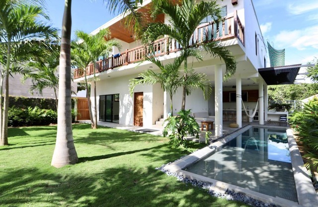 Beach House in Playa La Saladita, Gro. Just Minutes from a great Surfing Wave.