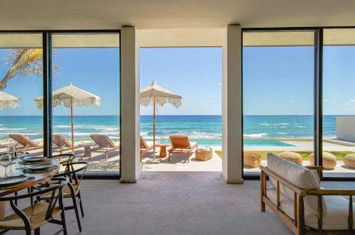 Beach house in Tankah Bay!