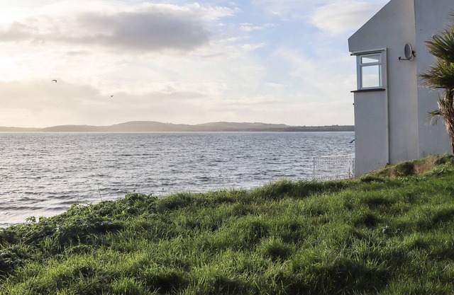 BEACH HOUSE, pet friendly, with a garden in Duncannon, County Wexford