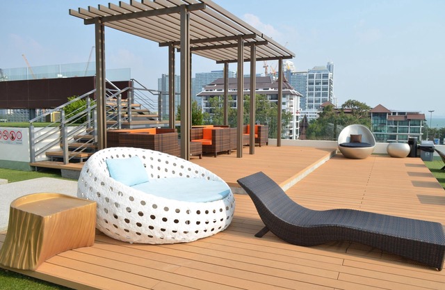 BEACHFRONT 1BR STYLISH LUXURY CONDO