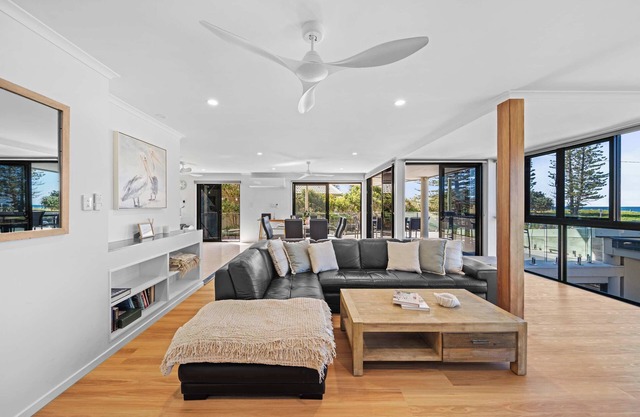 Beachfront at Buddina with Heated Pool & Sea Views